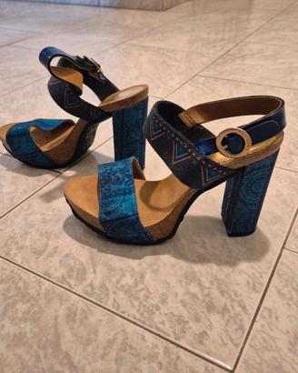 Sandali desigual