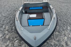 Barca in vetroresina