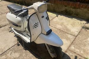 Lambretta dl150