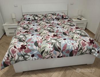 tutto incluso letto, materasso, comò e comodini 