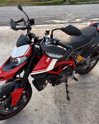 Ducati Hypermotard 950