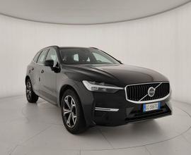 Volvo XC60 B4 (d) Geartronic Momentum ProB - ...