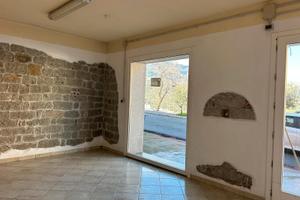 LOCALE COMMERCIALE/ufficio