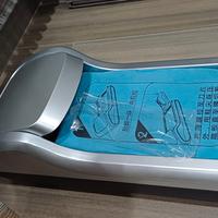 Dispenser copri scarpe 