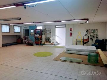 MAGAZZINO A NAVE