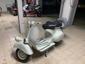 Vespa faro basso
