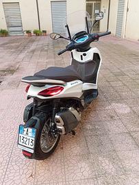 Beverly Piaggio 400