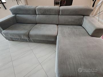 Divano con chaise longue