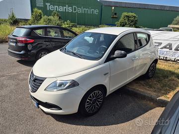 Lancia Ypsilon 1.2 69 CV 5 porte GPL Ecochic S Mom