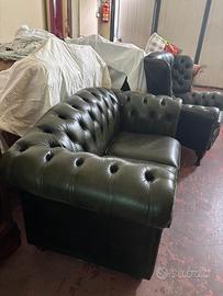 Divano 2 posti con poltrona Chesterfield