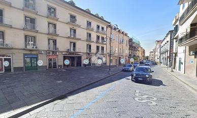 NEGOZIO A SANTA MARIA CAPUA VETERE