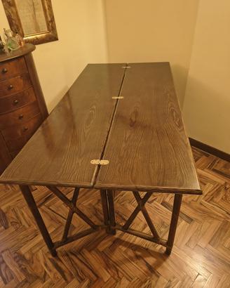 Tavolo pieghevole in legno