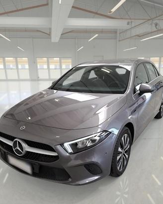 MERCEDES-BENZ A 250 E EQ-POWER AUTO BUSINESS EXTRA