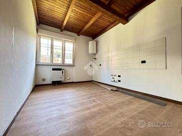 2 LOCALI A CASTELLEONE