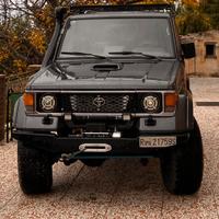 Toyota land cruiser lj70