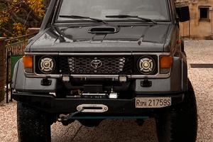 Toyota land cruiser lj70