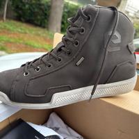 Scarponcini Eleveit vintage impermeabili