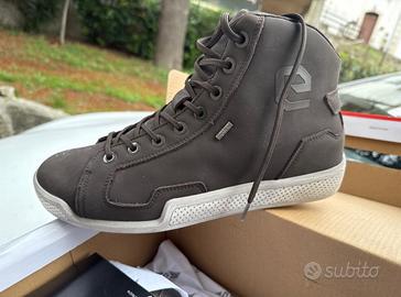 Scarponcini Eleveit vintage impermeabili