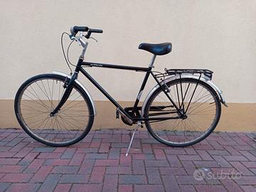Bici marca BtWin ruote 28" senza cambio