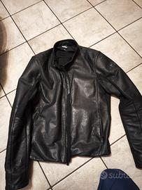 giacca e pantaloni per moto