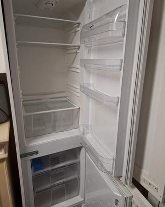 Frigo da incasso SMEG