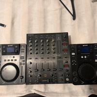 Console completa per dj Behringer Gemini