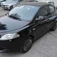 Lancia Ypsilon 1.2 69 CV 5 porte S&S Platinum