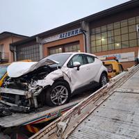toyota CHR per ricambi 