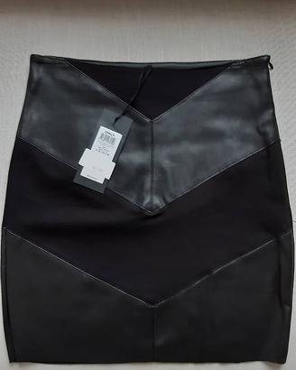 Minigonna stretch ONLY – Taglia M (Veste S/M)