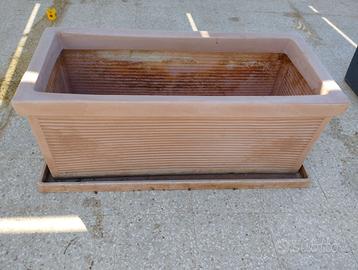 Vaso Fioriera in Resina "Millerighe"