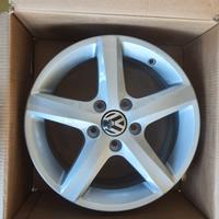 Cerchi Nuovi 16 originali Volkswagen Golf 5 6 7 8