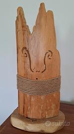 Lampada in legno 