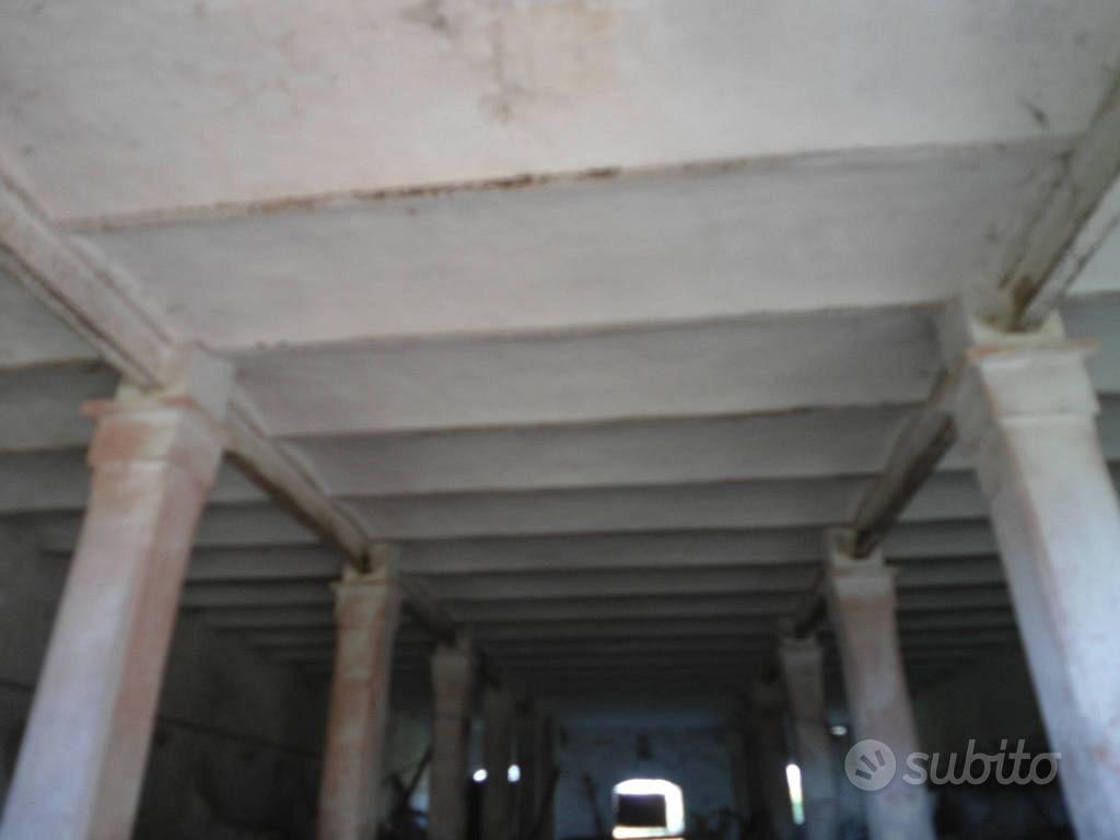 Rustico / Casale di 1000 m² a Argenta - Altro