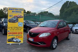Lancia Ypsilon 1.0 Fire Hybrid Benzina
