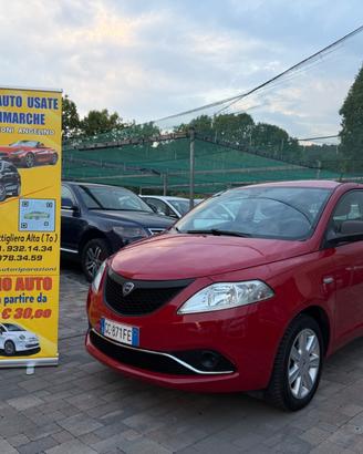 Lancia Ypsilon 1.0 Fire Hybrid Benzina