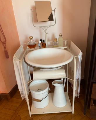 Lavabo antico