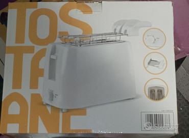 tostapane e piccola friggitrice. 