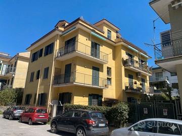 Cava de' Tirreni - Ultimo piano con Terrazzo