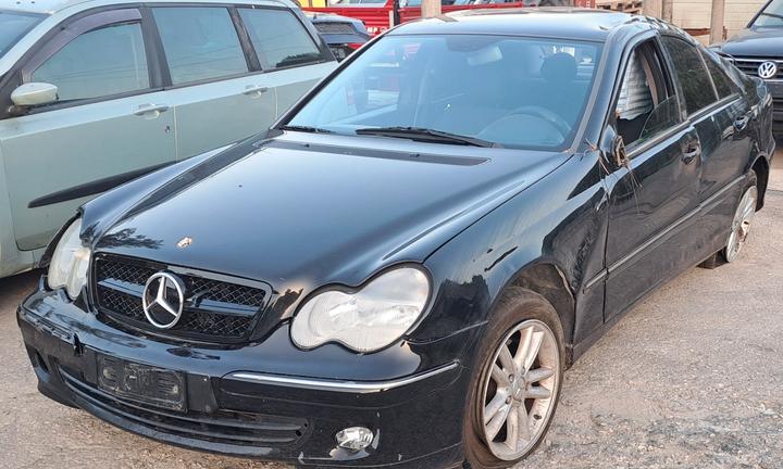 Ricambi Mercedes Classe C220 W203