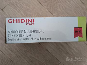 mandolina multifunzione con contenitore 