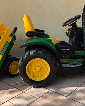 Trattore elettrico Peg Perego con rimorchio