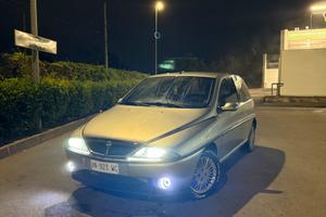 Lancia Y LX