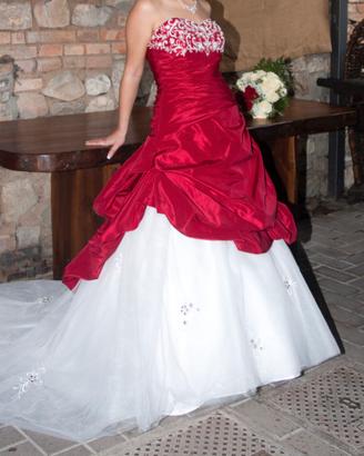 Abito da sposa bicolore (da ricostituire)