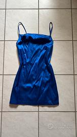 Vestito blu aderente corto