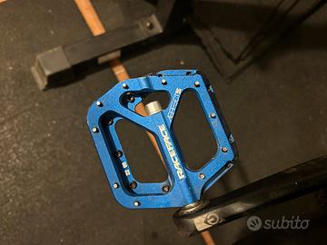 Pedali bici race face flat