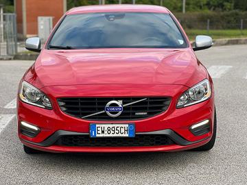 Volvo V60 d3 R design