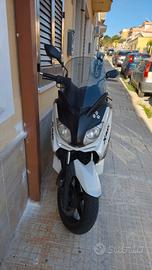 Yamaha Xmax 125 