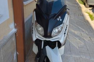 Yamaha Xmax 125 
