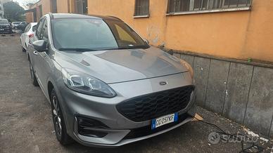 FORD Kuga 2.5 plug-in st-line x