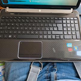 NOTEBOOK HP + BORSA PORTA PC PIQUADRO